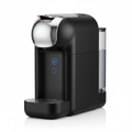 Macchina caffè a capsule nera e argento su sfondo bianco